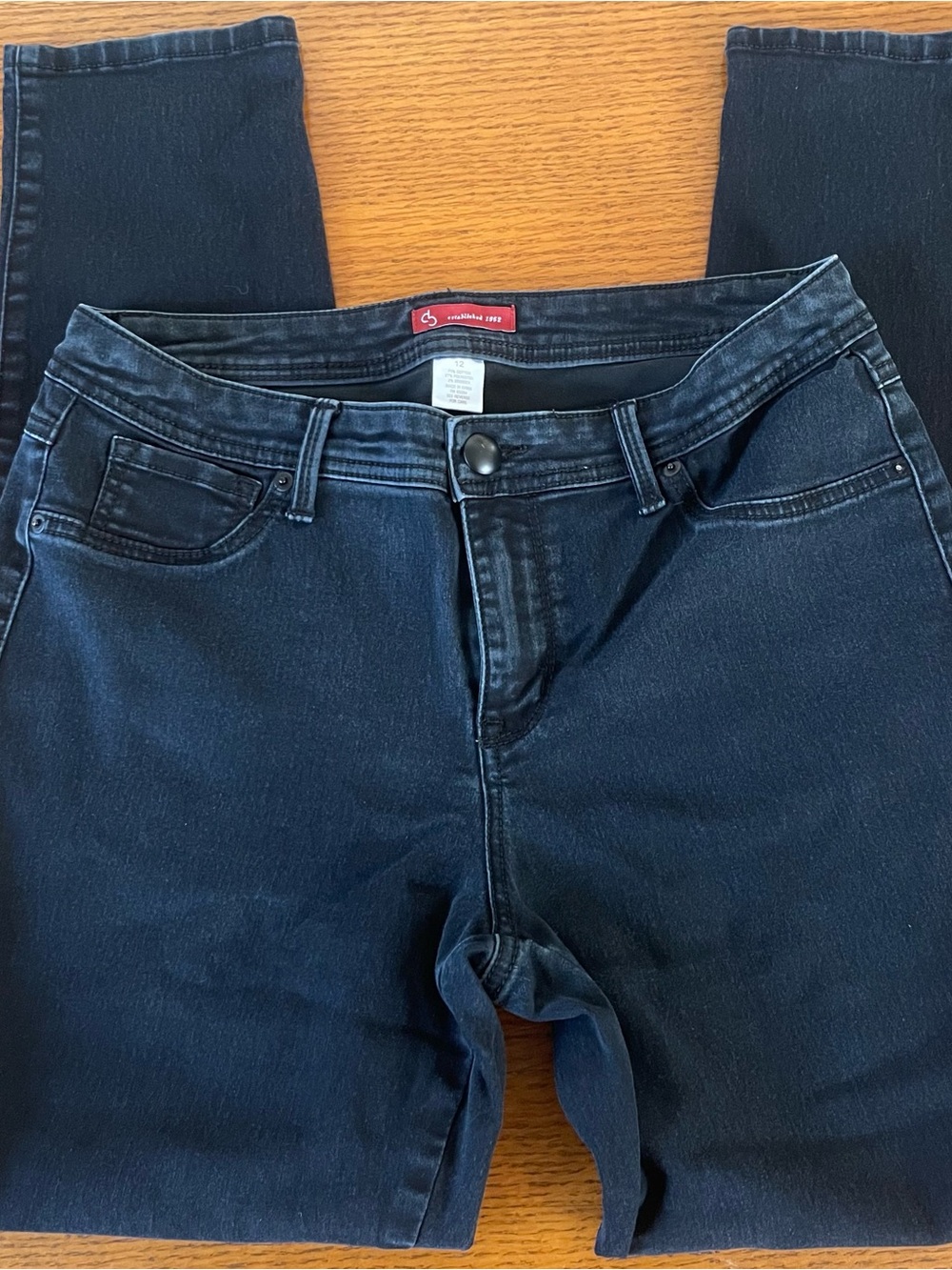 Black Women's Jeans - Size 12 Classic Slim Fit